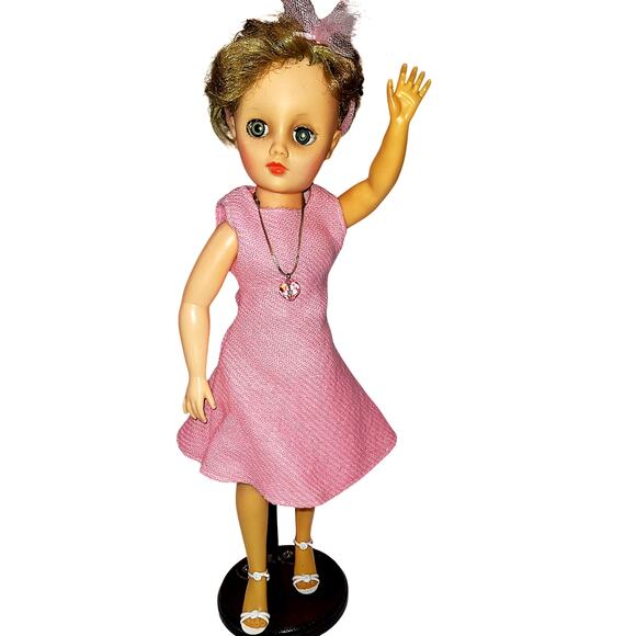 17" 50s Vintage Eegee Teenage "Miss Debutante" Fashion Doll with Dainty Necklace - Picture 1 of 12